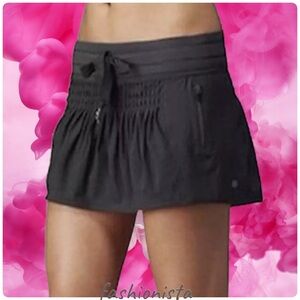 Lululemon Run Revitalize Lined Tennis Skirt Skort Charcoal Womens Size 8 🖤
